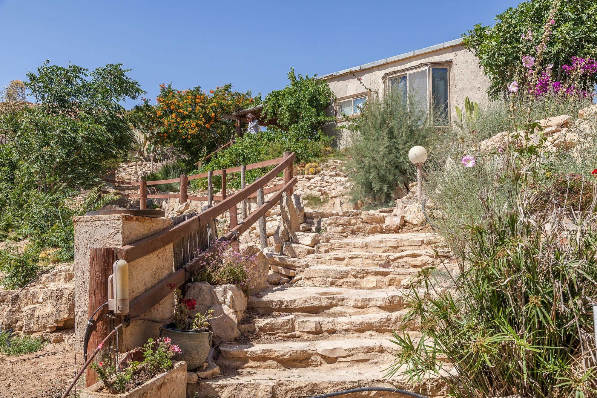Alpaca Farm - חוות האלפקות Villa Мицпе Рамон Екстериор снимка
